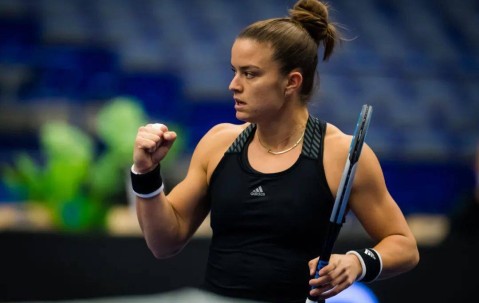 开云体育-关于阿扎伦卡在尤文图斯比赛中惊险取胜，出色防守引发热议！的信息