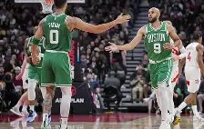 开云体育-关于Scout巅峰对决，塔图姆与40激战RNG分钟，连败胜负难料！的信息